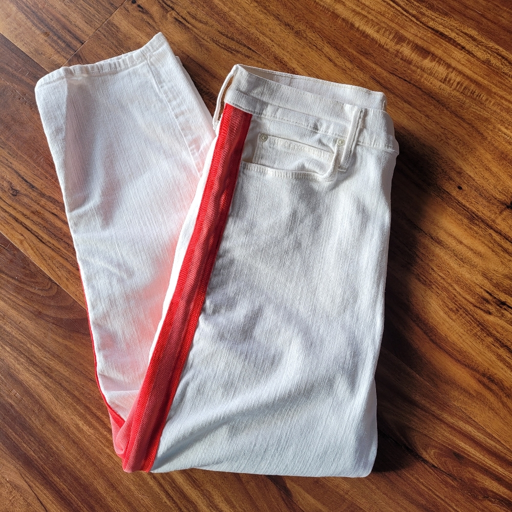 MOTHER Cropped Jeans in White with Red Accent